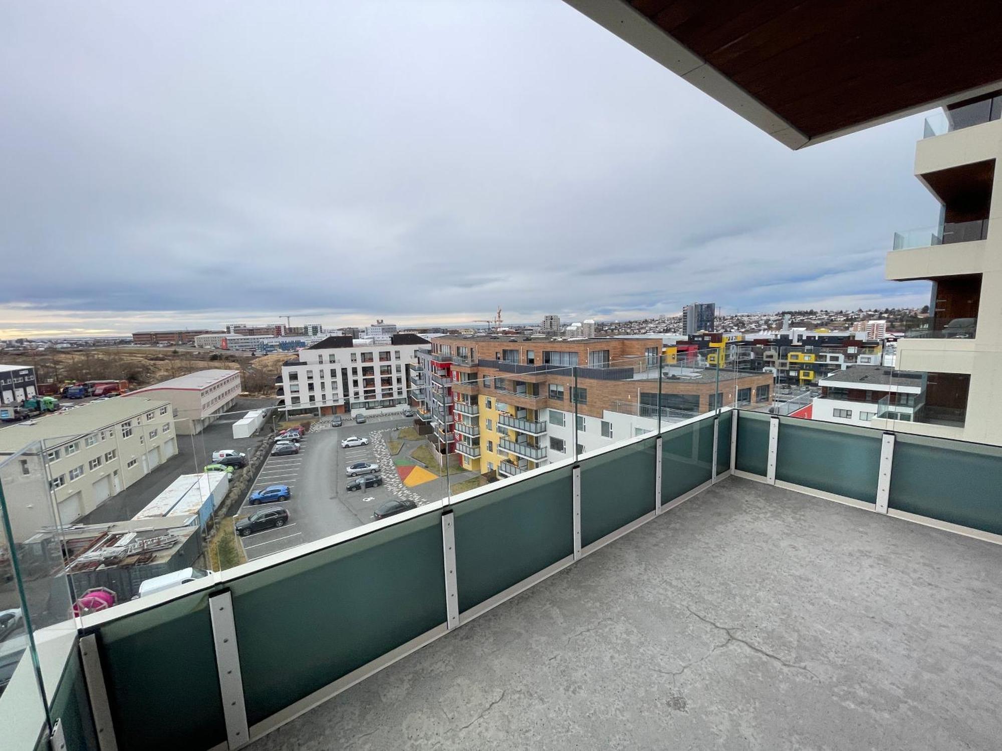 Modern And Spacious 3 Bedroom Apartment In Kopavogur Reykjavik Extérieur photo
