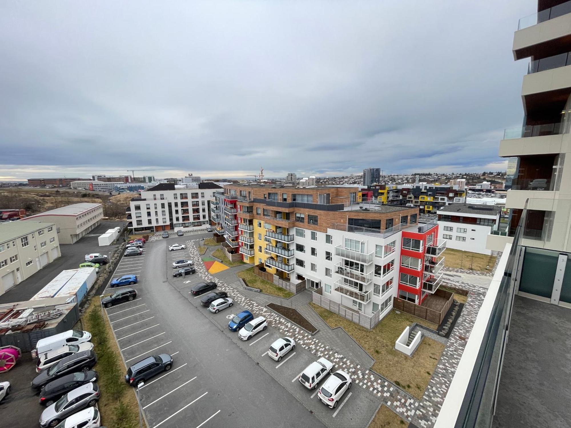 Modern And Spacious 3 Bedroom Apartment In Kopavogur Reykjavik Extérieur photo